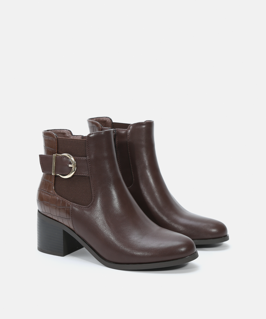 Botines tac&oacute;n hebilla image number null